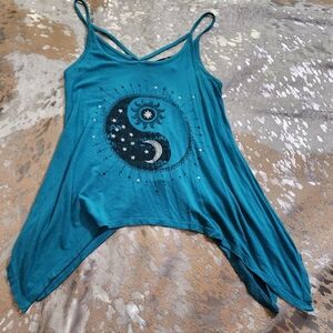 Rue21 Teal Camisole with Yin Yang Design